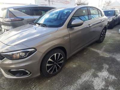 Fiat Tipo 1.6 Mjt 5 porte Lounge Grigio usata Martinsicuro