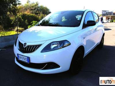 Lancia Ypsilon  1.0 firefly hybrid Silver s&s 70cv usata Aci Catena