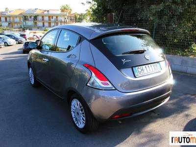 Lancia Ypsilon  1.0 firefly hybrid Silver s&s 70cv Grigio usata Aci Catena