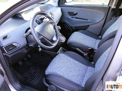Lancia Ypsilon  1.0 firefly hybrid Silver s&s 70cv Grigio usata Aci Catena