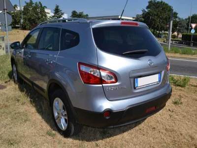 Nissan Qashqai 1.5 dCi DPF Tekna 7 posti Argento usata Castelnuovo Rangone