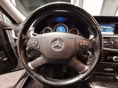 Mercedes-Benz Classe E CDI S.W. BlueEFFICIENCY Executive 4 matic Grigio usata Napoli