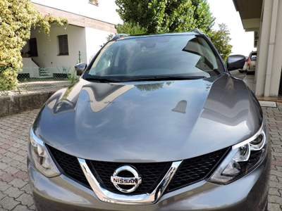 Nissan Qashqai 1.6 dCi 4WD N-Connecta Grigio usata Castel San Pietro Terme