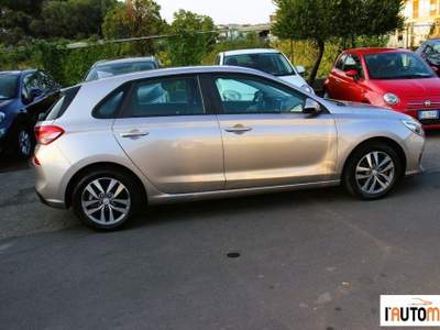 Hyundai i30  1.6 crdi Business 115cv Grigio usata Aci Catena