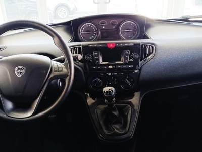 Lancia Ypsilon 1.2 69 CV 5 porte Elefantino Blu Rosso usata Pisa