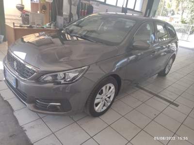 Peugeot 308 BlueHDi 130 S&S SW Business Grigio usata Martinsicuro