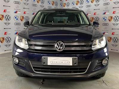 Volkswagen Tiguan 2.0 TDI 140 CV Sport & Style BlueMotion Technology Blu/Azzurro usata Settimo Torinese