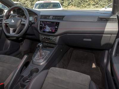 Seat Ibiza 1.0 TGI 5 porte FR Bianco usata Castelnuovo Rangone