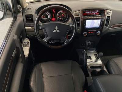 Mitsubishi Pajero 3.2 DI-D 16V aut. 3p. Top Bianco usata Castelnuovo Rangone