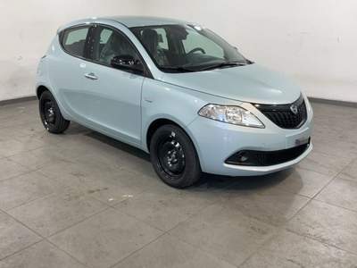 Lancia Ypsilon 1.0 FireFly 5 porte S&S Hybrid Silver Blu/Azzurro usata Canino