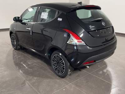 Lancia Ypsilon 1.0 FireFly 5 porte S&S Hybrid Gold Nero usata Canino