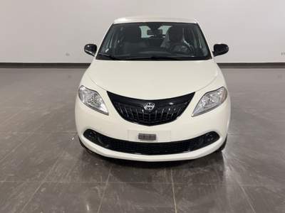 Lancia Ypsilon 1.0 FireFly 5 porte S&S Hybrid Silver Bianco usata Canino