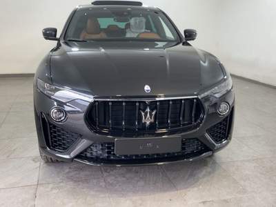 Maserati Levante MHEV 330 CV AWD GT Nero usata Canino