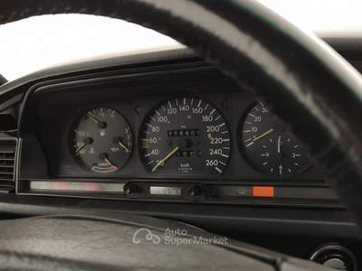 Mercedes-Benz Classe E E190 2.3 16v Nero usata Rivoli