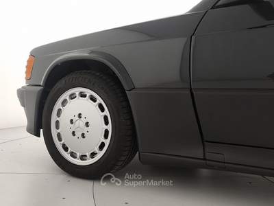 Mercedes-Benz Classe E E190 2.3 16v Nero usata Rivoli