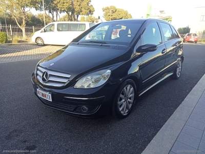 Mercedes-Benz Classe B B 200 CDI Chrome                                                         Nero usata Roma