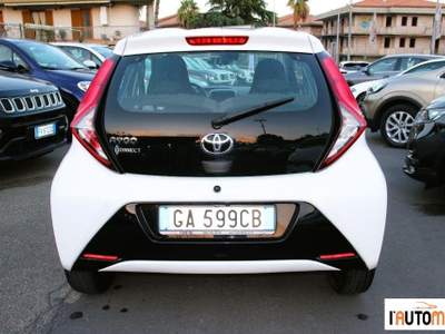 Toyota Aygo  5p 1.0 x-cool 72cv Bianco usata Aci Catena