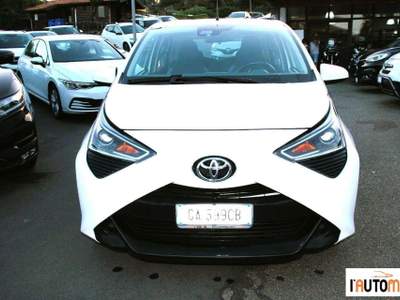 Toyota Aygo  5p 1.0 x-cool 72cv Bianco usata Aci Catena