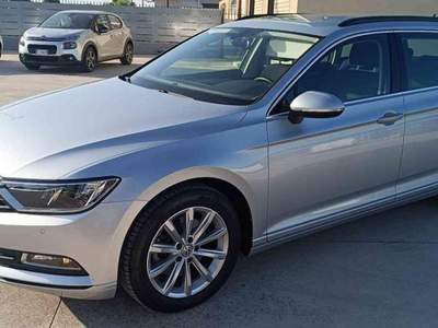 Volkswagen Passat 1.6 TDI SCR DSG Business BMT Grigio usata Corato