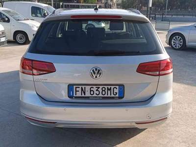 Volkswagen Passat 1.6 TDI SCR DSG Business BMT Grigio usata Corato