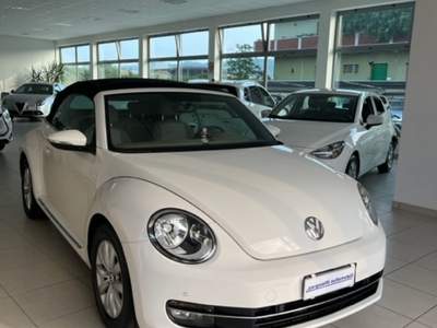 Volkswagen Maggiolino Cabrio 1.2 TSI Design Bianco usata Cormons