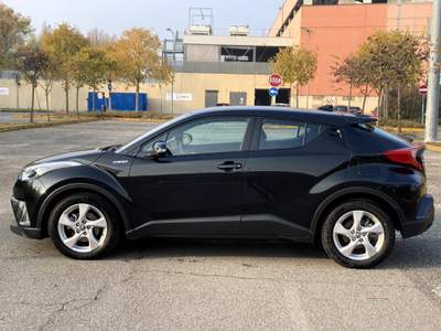 Toyota C-HR Toyota C-HR C-HR 1.8 Hibrid Business 2wd e-cvt Nero usata Peschiera Borromeo