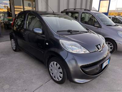 Peugeot 107 107 1.0 68 CV 5p. Plaisir 2Tronic                                                         Grigio usata Sassari