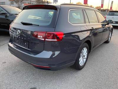Volkswagen Passat 2.0 TDI DSG Business BlueMotion Tech. Grigio usata Torino