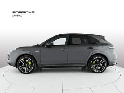Porsche Cayenne 3.0 V6 E-Hybrid Grigio usata Milano