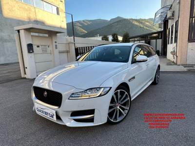 Jaguar XF Sportbrake 2.0 D 180 CV 4 AWD aut. R-SPORT Bianco usata Concesio