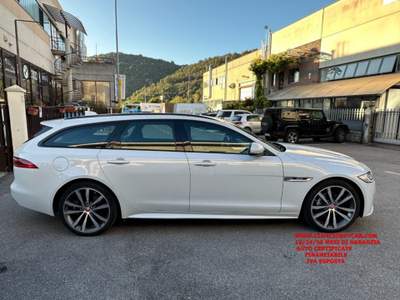 Jaguar XF Sportbrake 2.0 D 180 CV 4 AWD aut. R-SPORT Bianco usata Concesio