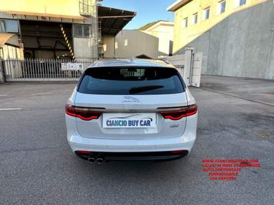 Jaguar XF Sportbrake 2.0 D 180 CV 4 AWD aut. R-SPORT Bianco usata Concesio