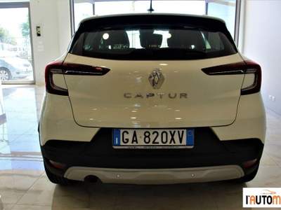 Renault Captur  1.5 blue dci Zen 95cv Bianco usata Aci Catena