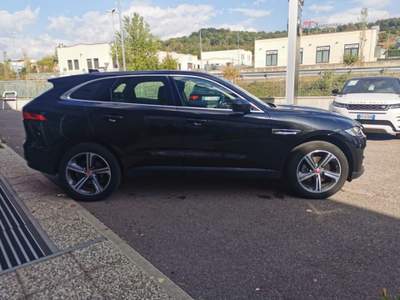 Jaguar F-Pace 2.0 D 240 CV AWD aut. Prestige Nero usata Scarperia e San Piero