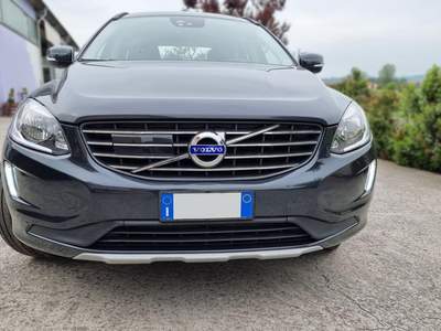 Volvo XC60 D3 Geartronic Business Nero usata Savignano sul Rubicone