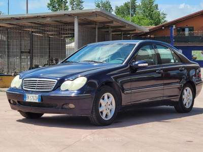 Mercedes-Benz Classe C 200 CDI Elegance Blu/Azzurro usata Quarto