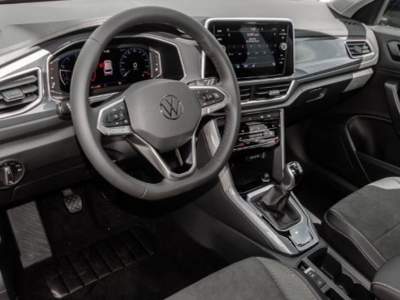 Volkswagen T-Roc 1.0 TSI  Style Nero usata Castelnuovo Rangone