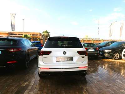 Volkswagen Tiguan 2.0tdi 4MOTION Advanced R-Line Bianco usata Marsala
