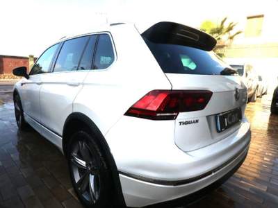 Volkswagen Tiguan 2.0tdi 4MOTION Advanced R-Line Bianco usata Marsala