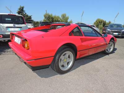Ferrari 208 208 Rosso usata Livorno