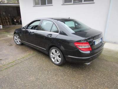 Mercedes-Benz Classe C CDI Eleg. Nero usata MAGENTA