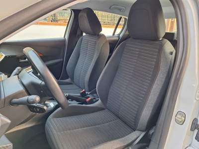 Peugeot 208 Peugeot 208 PureTech 75 Stop&Start 5 porte Active Bianco usata SANTA MARIA LA CARITA