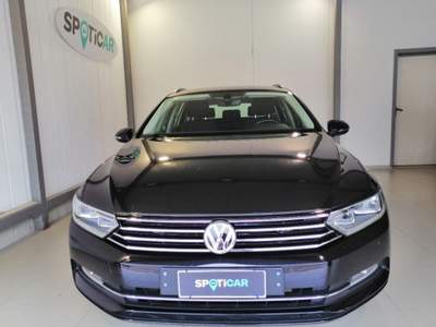 Volkswagen Passat 2.0 TDI DSG Business BlueMotion Tech Nero usata Perugia