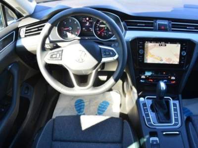 Volkswagen Passat 2.0 TDI SCR EVO DSG Business Blu/Azzurro usata Castelnuovo Rangone