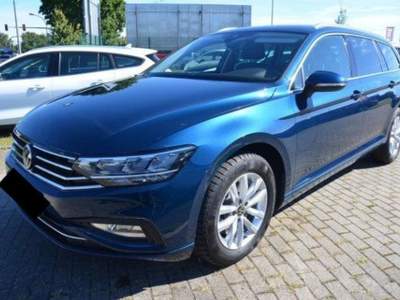 Volkswagen Passat 2.0 TDI SCR EVO DSG Business Blu/Azzurro usata Castelnuovo Rangone