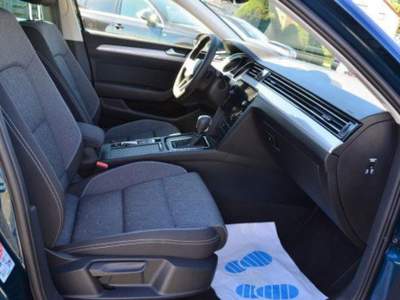 Volkswagen Passat 2.0 TDI SCR EVO DSG Business Blu/Azzurro usata Castelnuovo Rangone