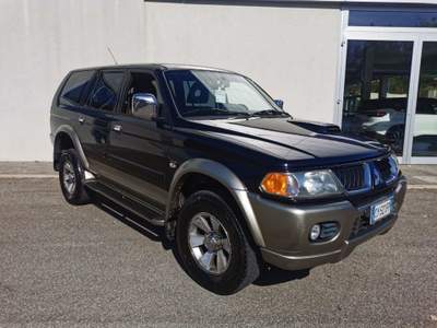 Mitsubishi Pajero Sport 2.5 TDI Instyle Nero usata Scarperia e San Piero