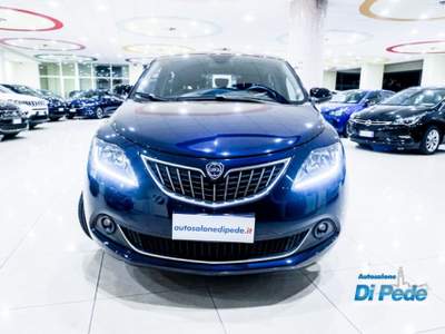 Lancia Ypsilon 1.0 FireFly 5 porte S&S Hybrid Ecochic Gold Blu/Azzurro usata Matera