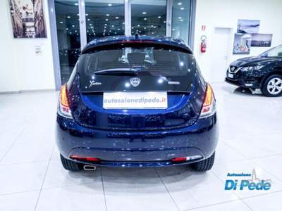 Lancia Ypsilon 1.0 FireFly 5 porte S&S Hybrid Ecochic Gold Blu/Azzurro usata Matera