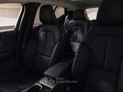 Volvo XC40 B3 ESSENTIAL AUTOMATICA Grigio usata Firenze
